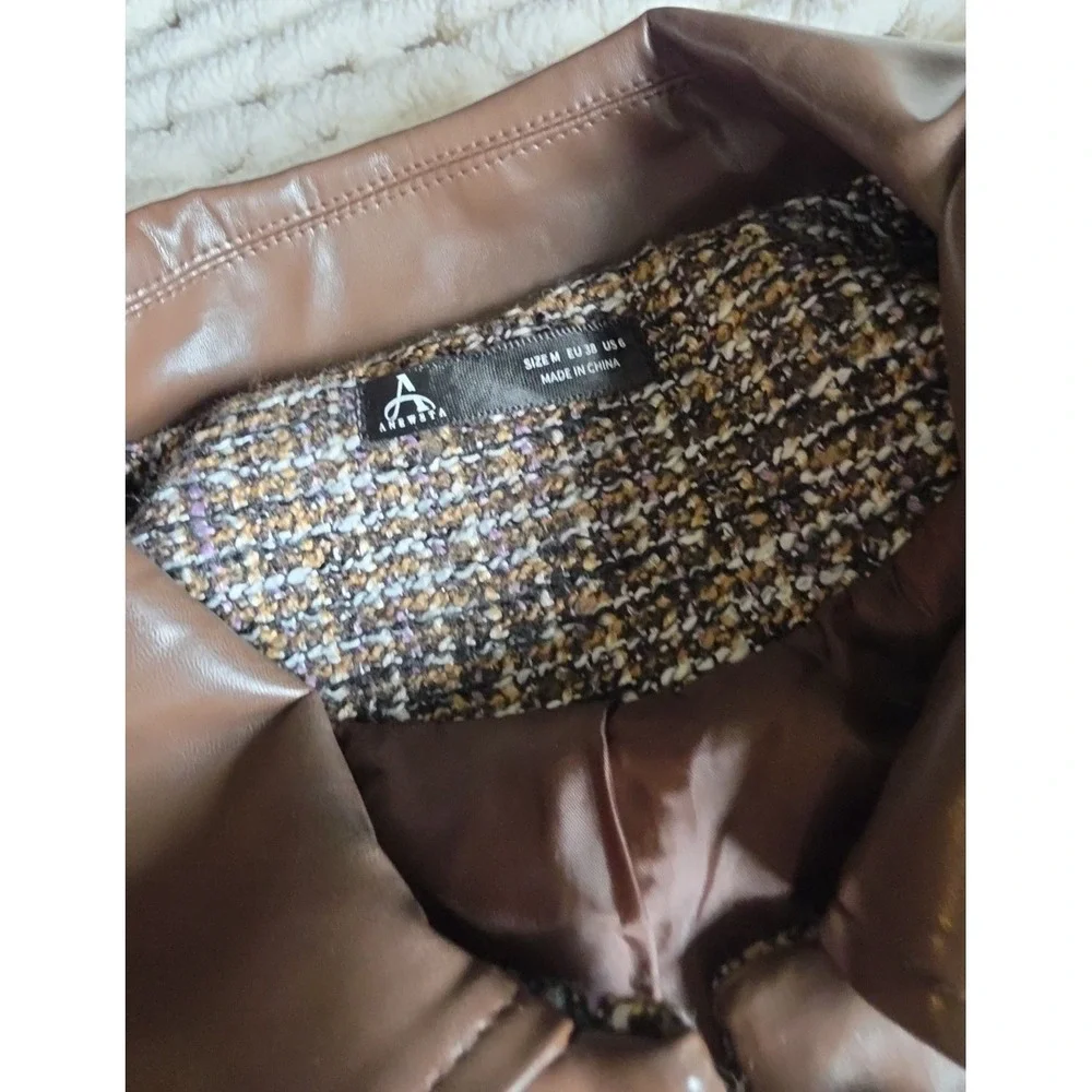 Tweed Women's Brown and Black Plaid Blazer/ Jacket- Size M - Picture 11 of 12